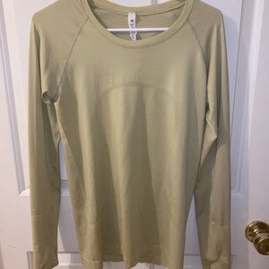 size 8 swiftly tech long sleeve